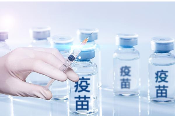我國新冠疫苗累計接種近24億劑次，專家回應熱點問題